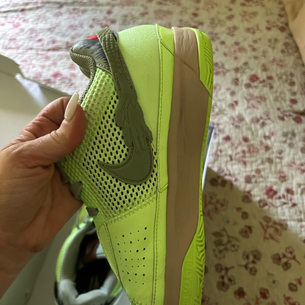 Nike - Picture 7 of 7
